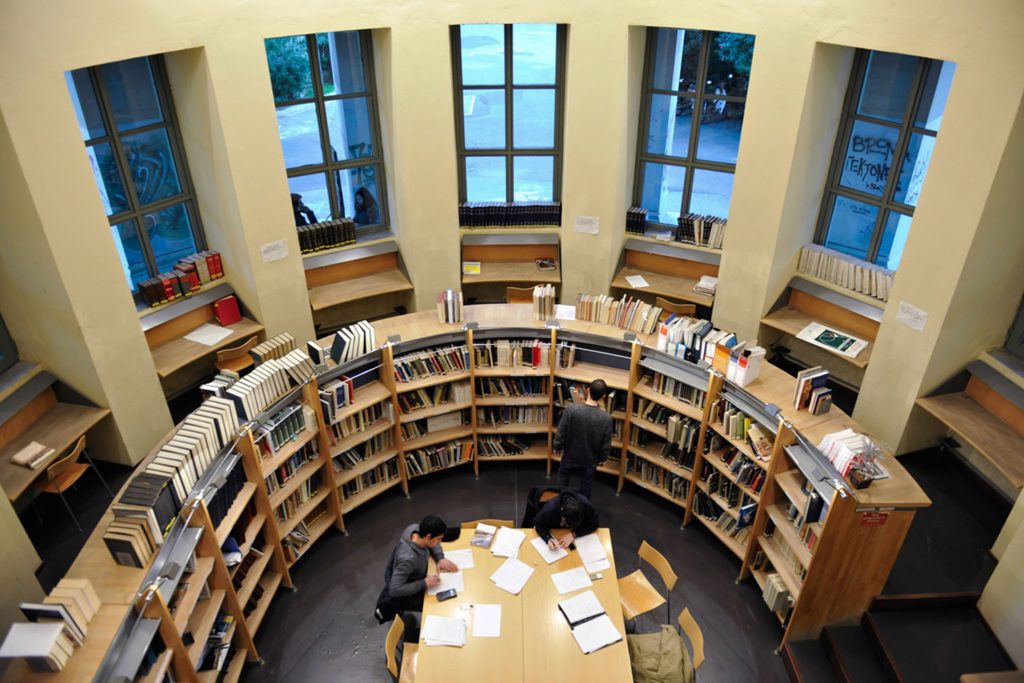 Library of NTUA. H βιβλιοθήκη της αρχιτεκτονικής αθηνών του ΕΜΠ